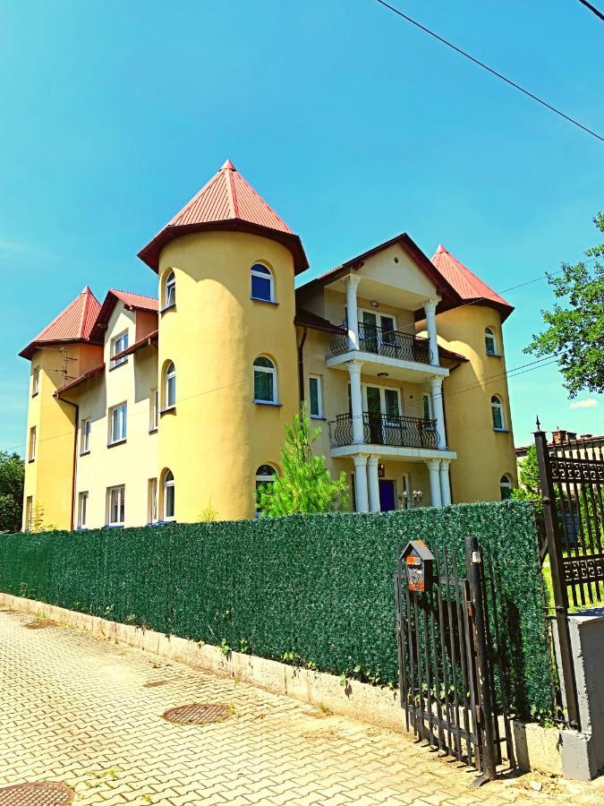 The Castle Suites & Apartment - Free Parking - (Adults Only) Краков Экстерьер фото