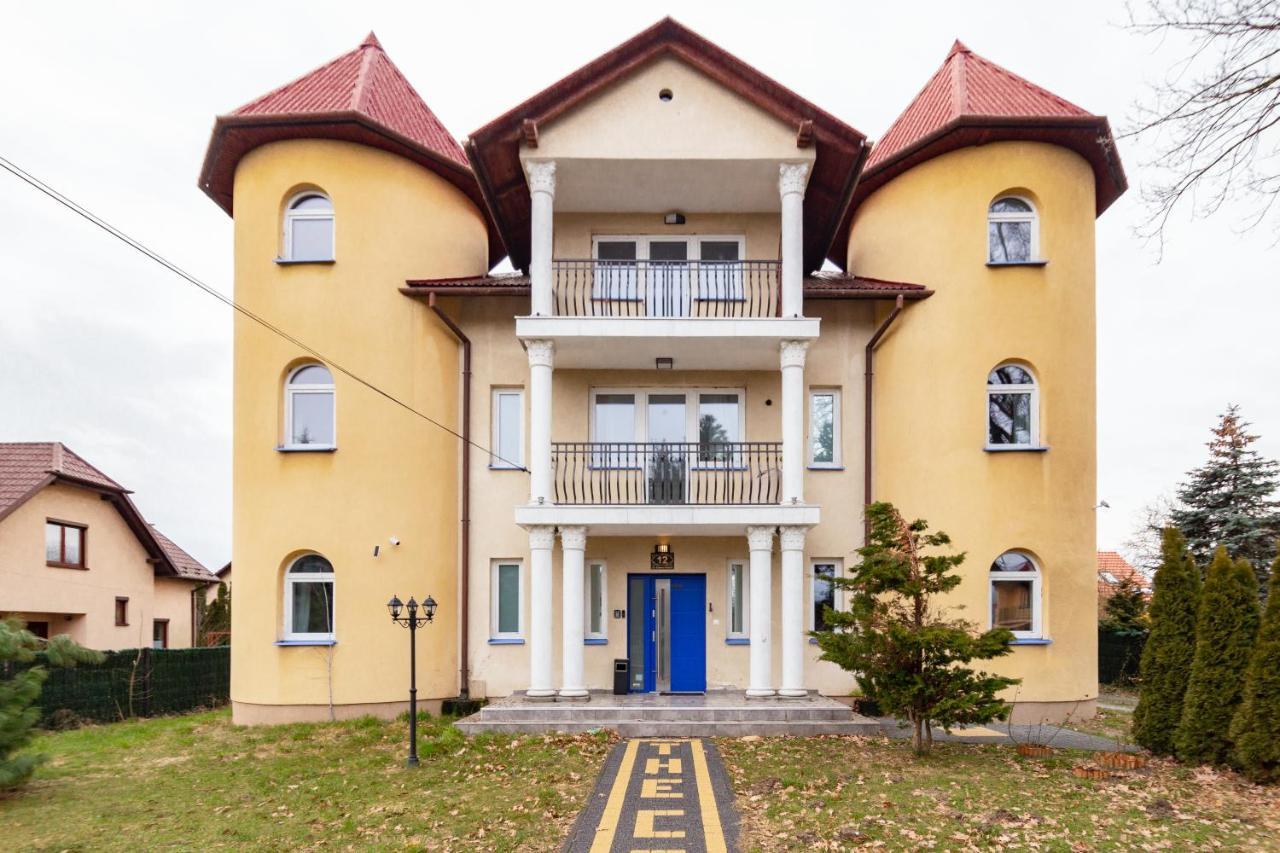 The Castle Suites & Apartment - Free Parking - (Adults Only) Краков Экстерьер фото