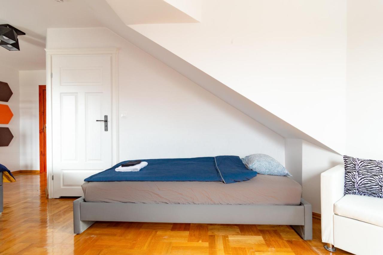 The Castle Suites & Apartment - Free Parking - (Adults Only) Краков Экстерьер фото