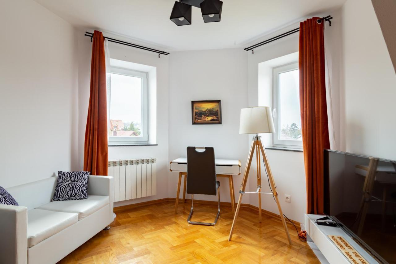 The Castle Suites & Apartment - Free Parking - (Adults Only) Краков Экстерьер фото