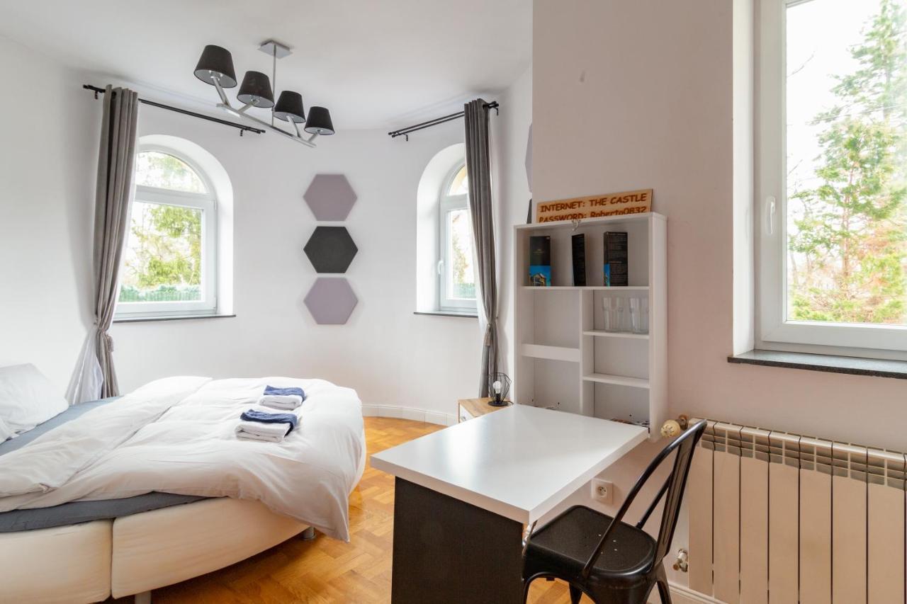 The Castle Suites & Apartment - Free Parking - (Adults Only) Краков Экстерьер фото