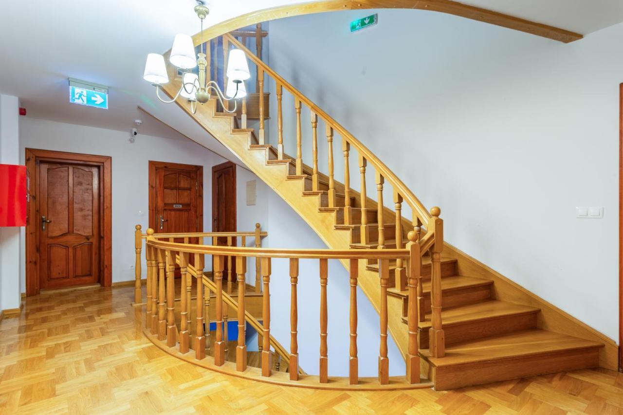 The Castle Suites & Apartment - Free Parking - (Adults Only) Краков Экстерьер фото