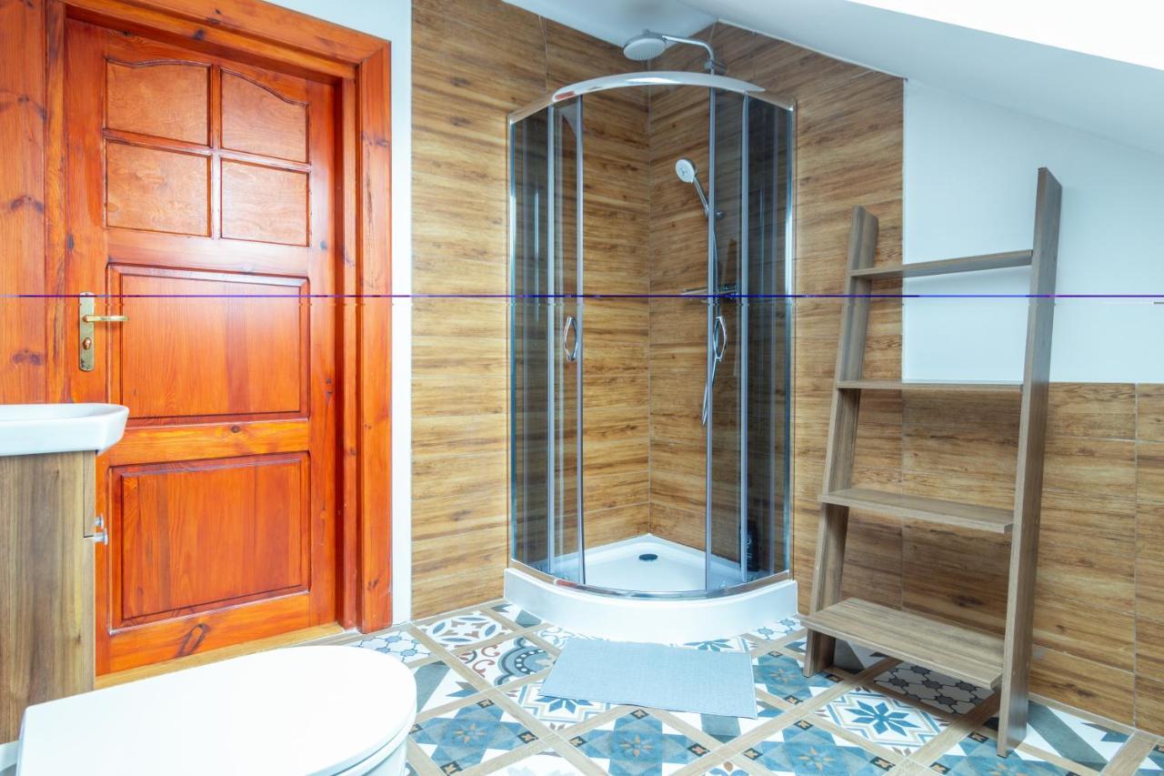 The Castle Suites & Apartment - Free Parking - (Adults Only) Краков Экстерьер фото