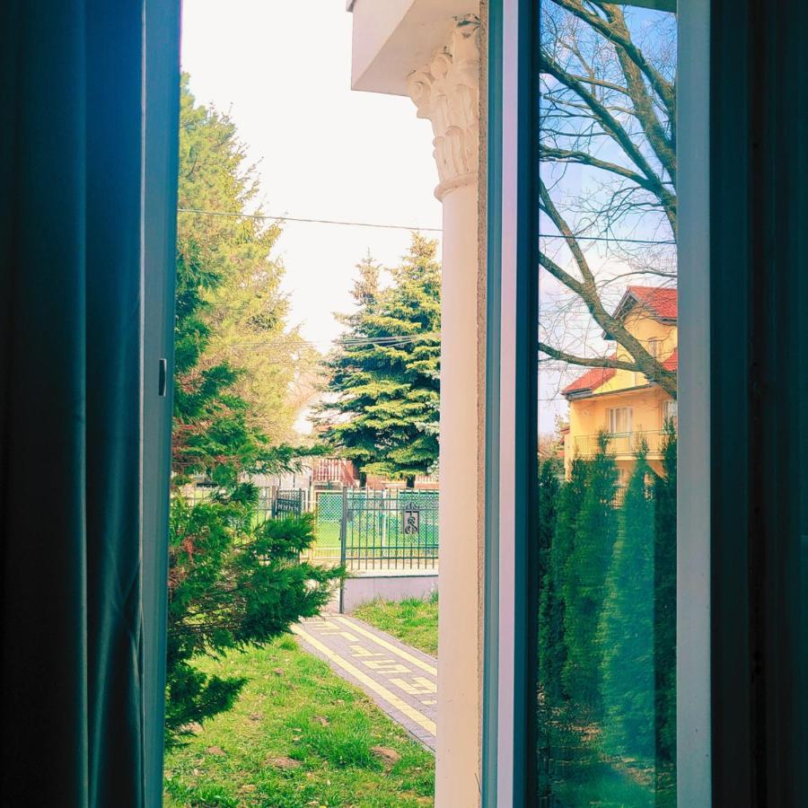 The Castle Suites & Apartment - Free Parking - (Adults Only) Краков Экстерьер фото